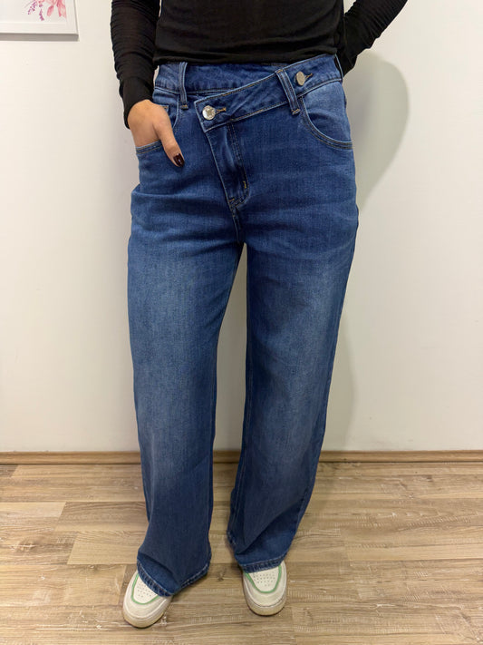 Jeans asimmetrico
